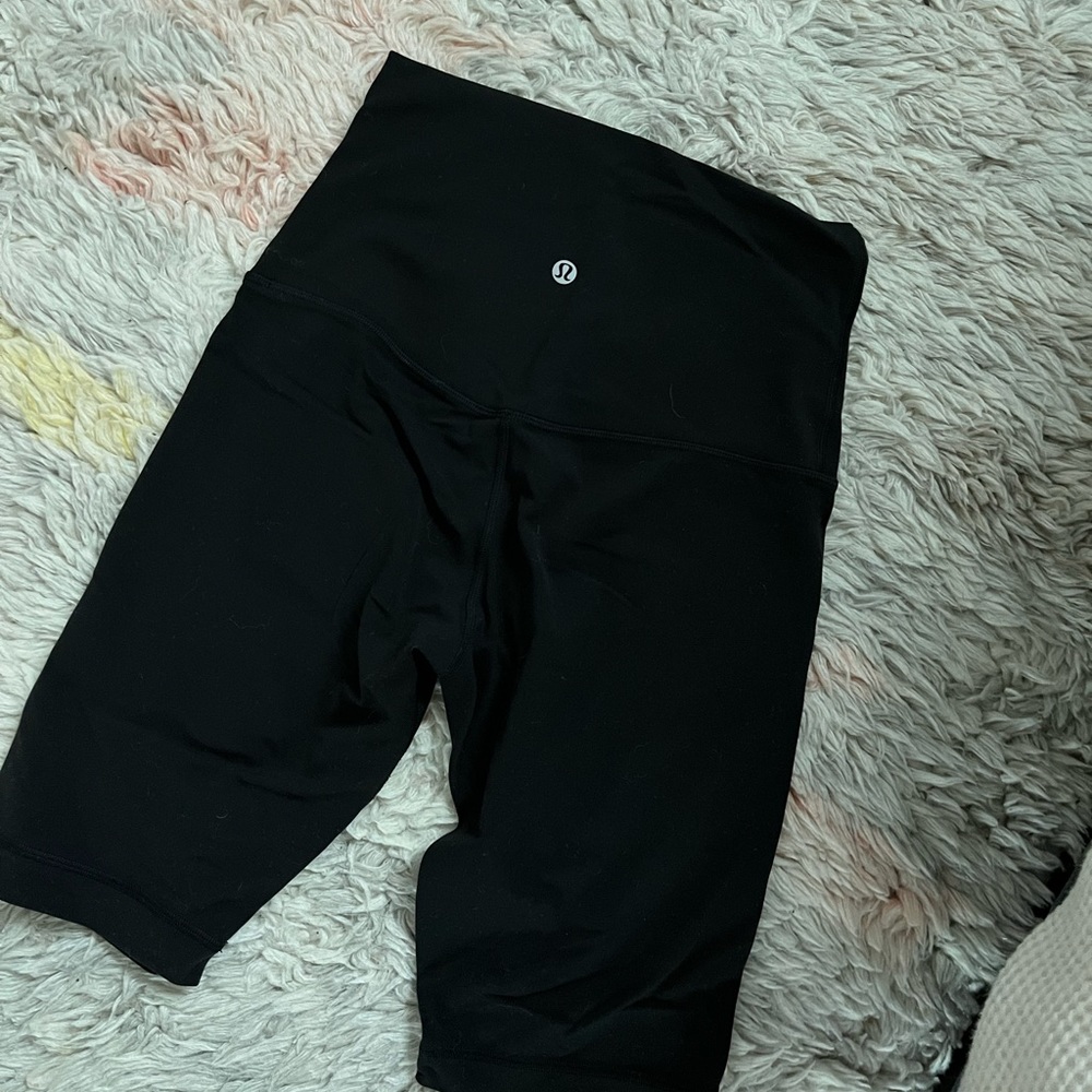 Lululemon Align bike shorts 10”